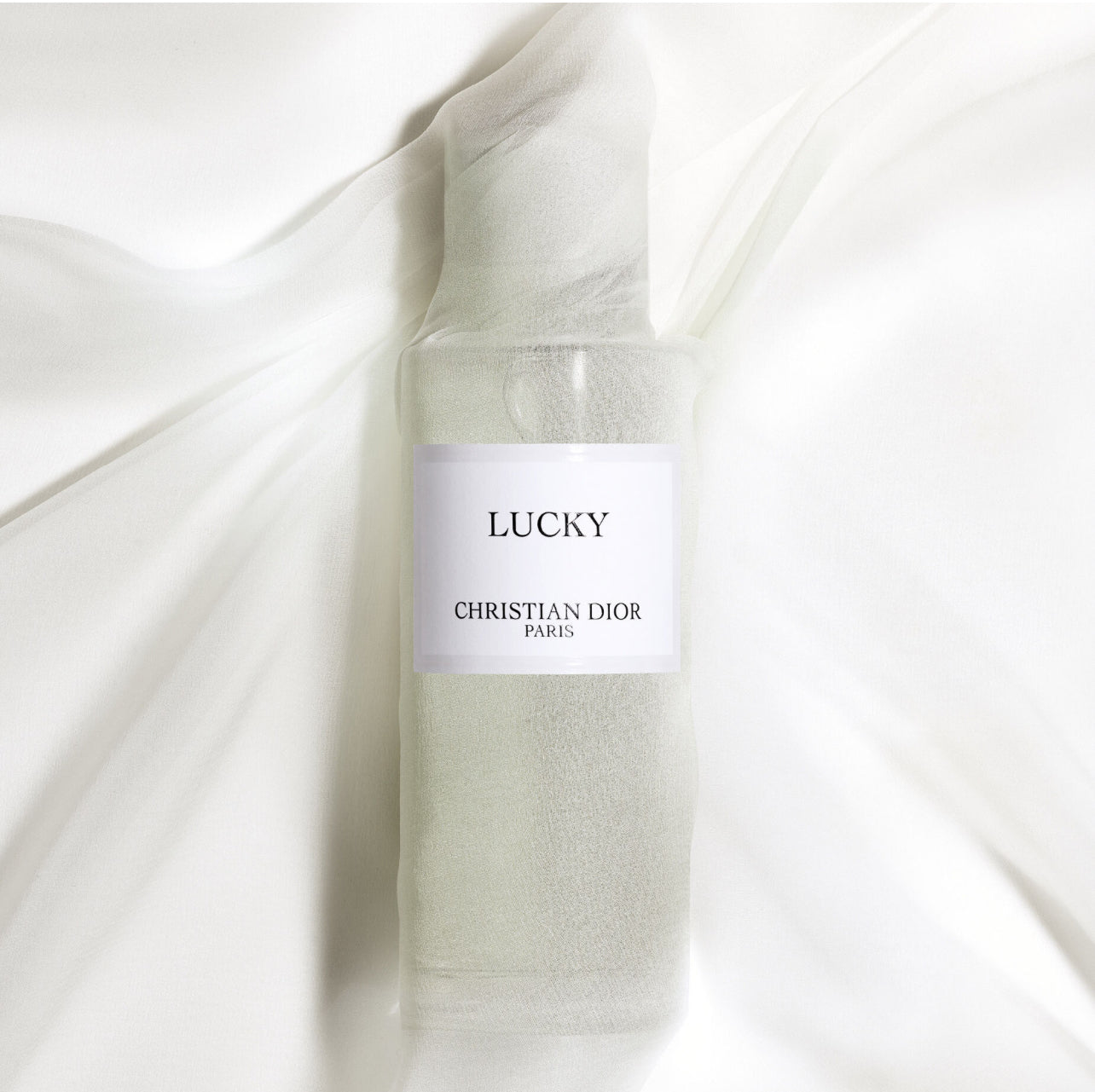 LUCKY
Eau de parfum mixte - notes florales et fraîches