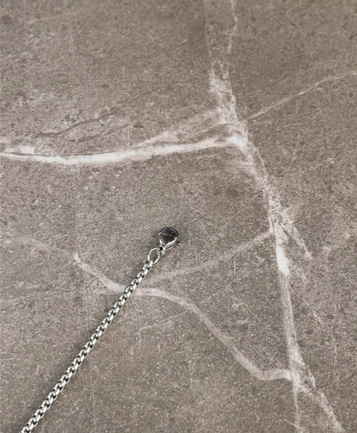 Bracelet Élégance Minimaliste en Acier Inoxydable