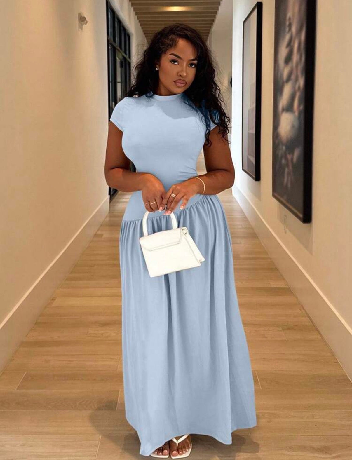 Robe Longue Élégance Sculptante