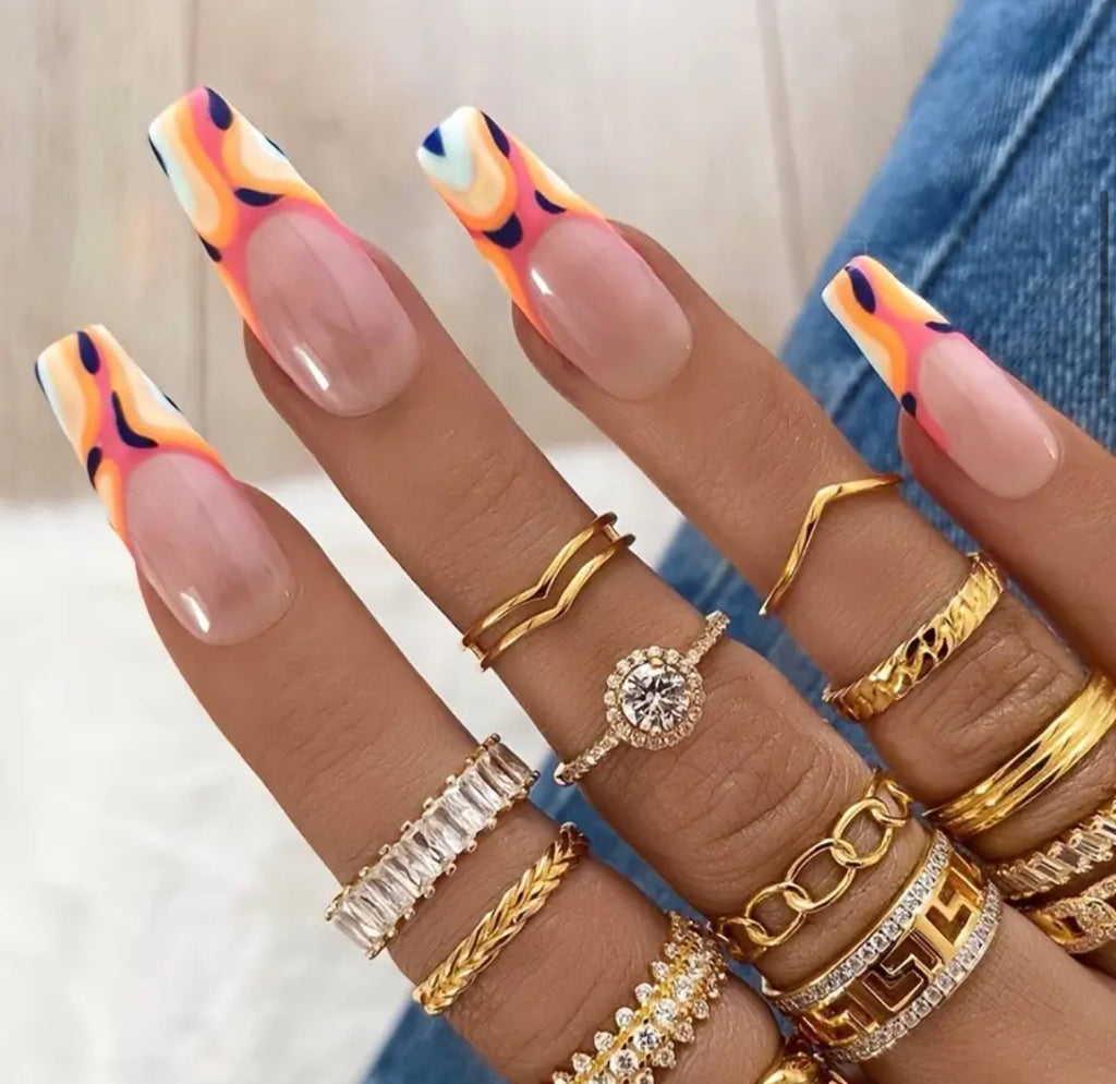Trendy False Nails - Unique Designs per Unit 
