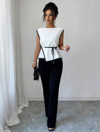 Haut Élégant Bicolore avec Ceinture Asymétrique