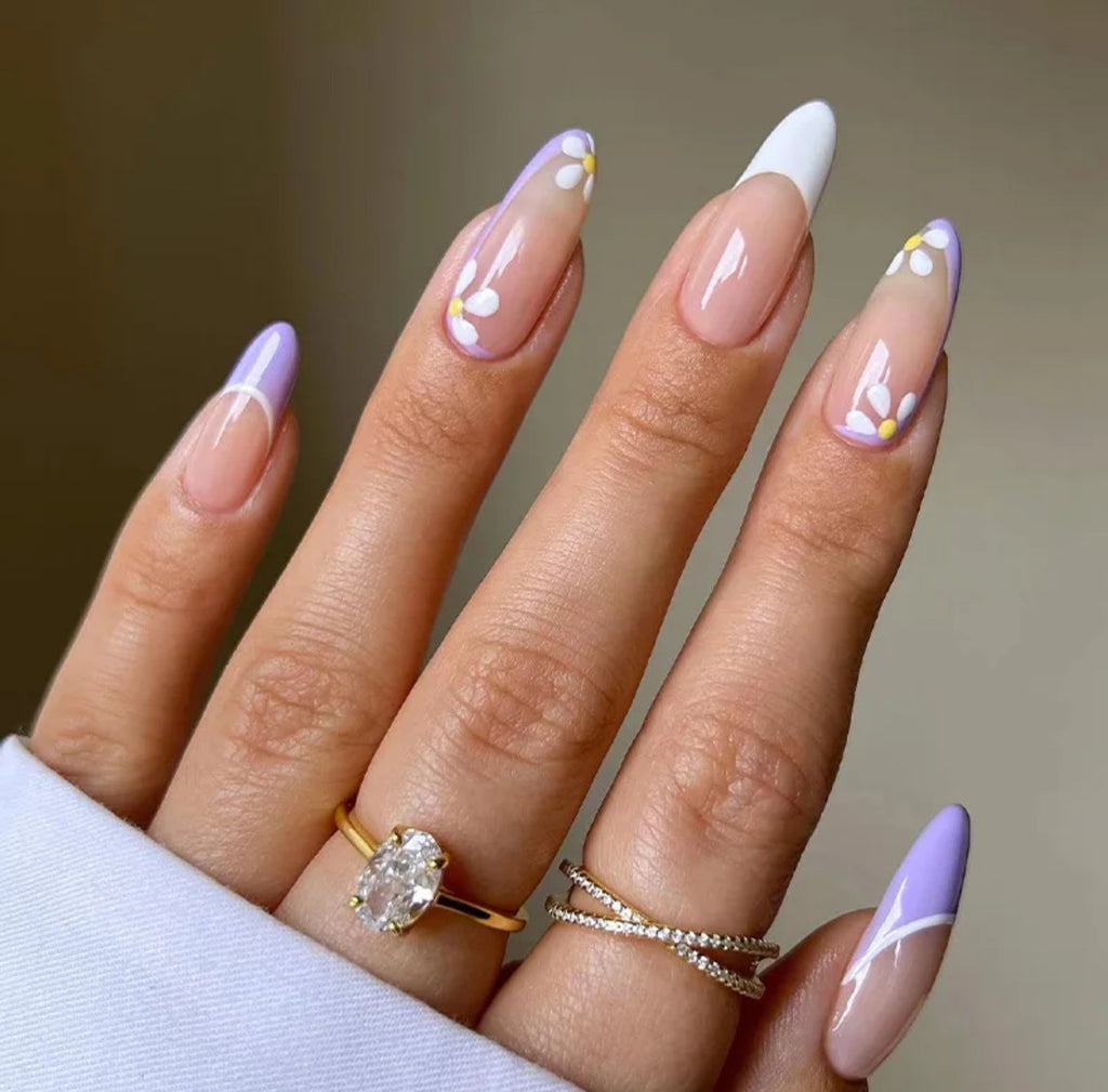 Faux Ongles – Manucure Prête à Poser