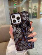 Coque iPhone "Floral Chrome" – Design 3D Luxueux & Reflets Métallisés