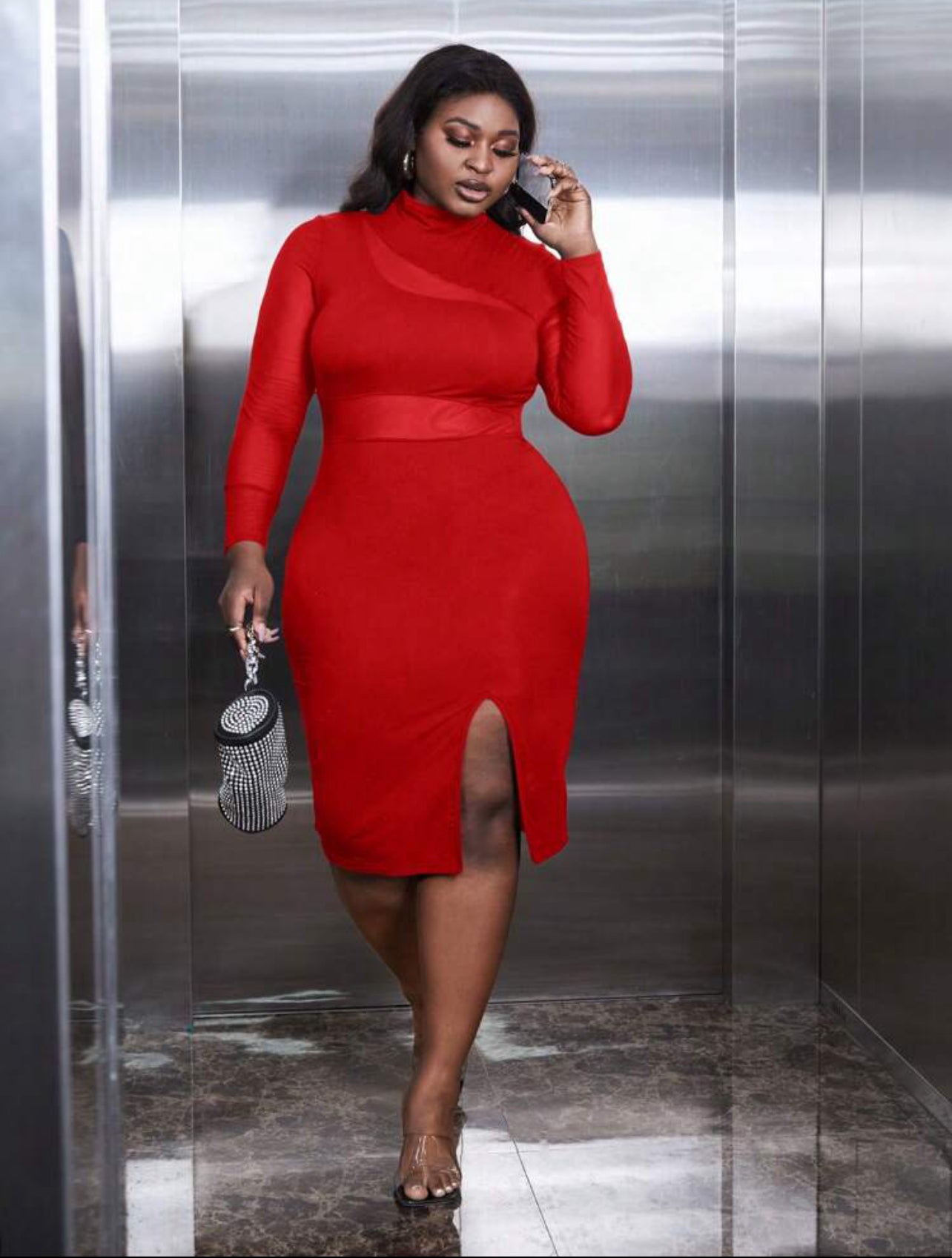 Robe Moulante À Col Montant Fendu