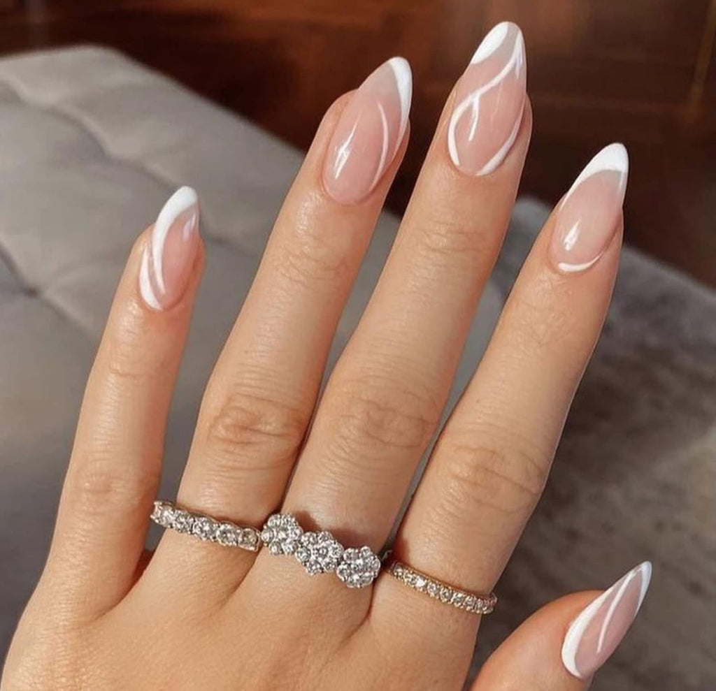 Faux Ongles Élégants Prêts à Poser