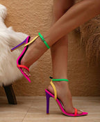 Sandales Femme Élégant À Bout Pointu À Talon Haut Avec À Bride De Cheville Et Multicolore patchwork