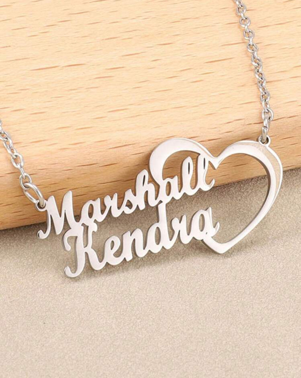Collier Personnalisé Double Nom avec Cœur en Acier Inoxydable