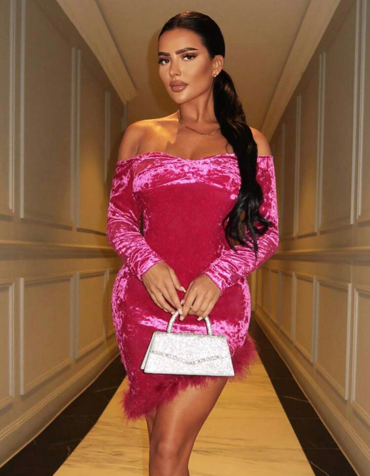 Robe Sexy Moulante Col Bardot En Velours