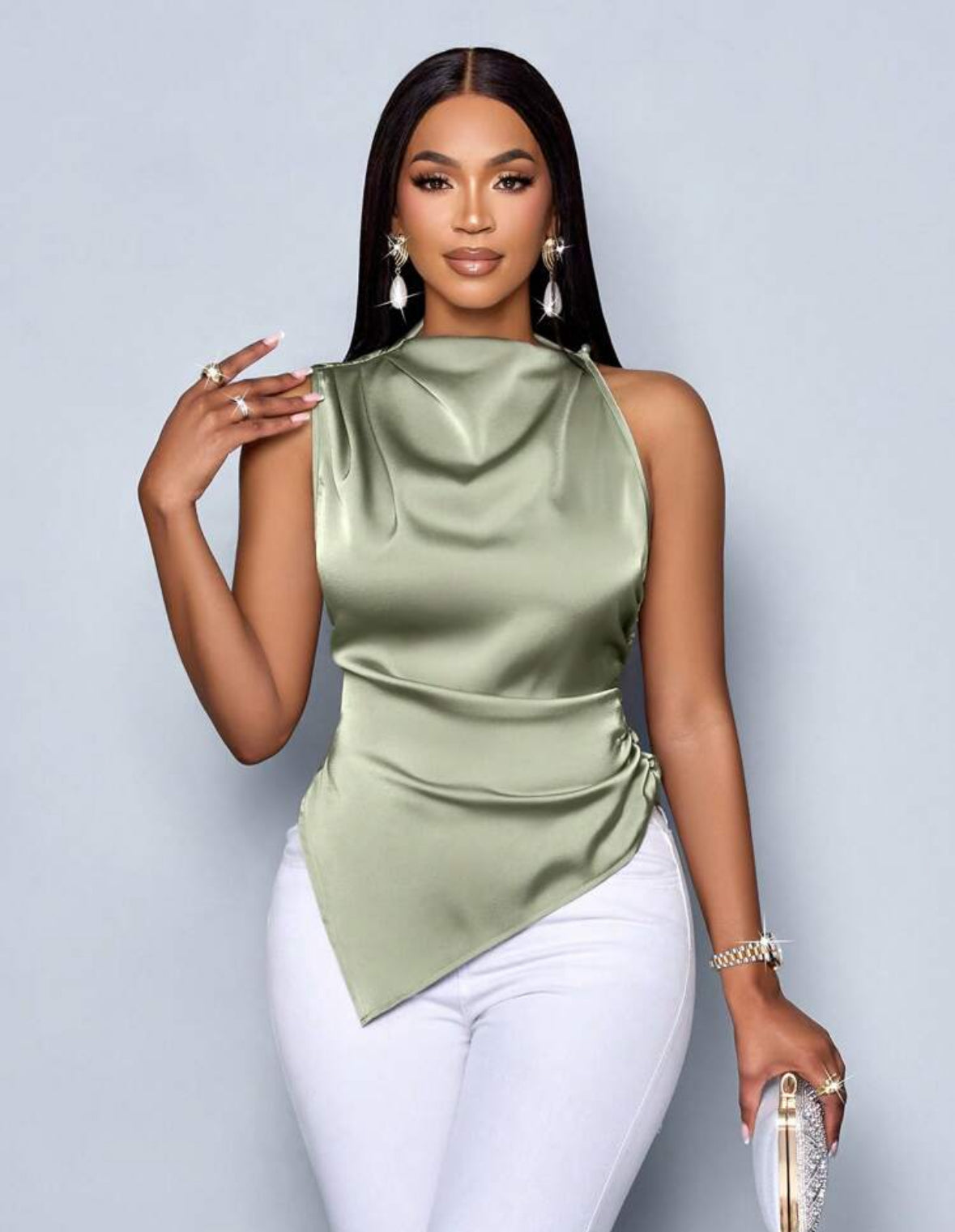 Top en satin asymétrique à col drapé - Élégance Moderne