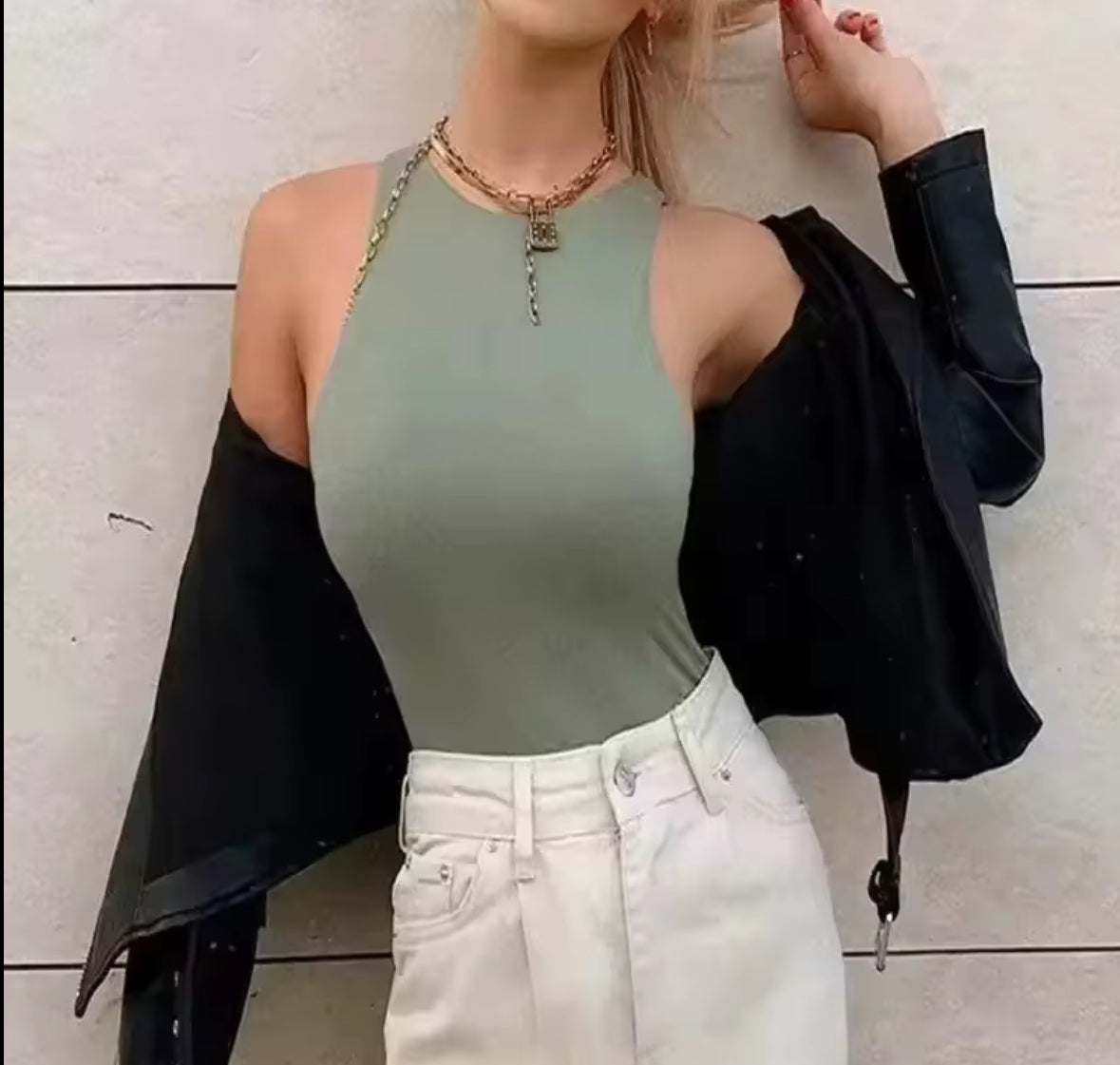 Body femme sans manches col rond – Basique chic multicolore