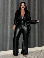 Combinaison à décolleté en V profond