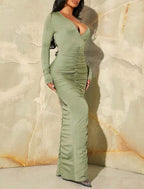 Robe Moulante Décolleté À Ruché