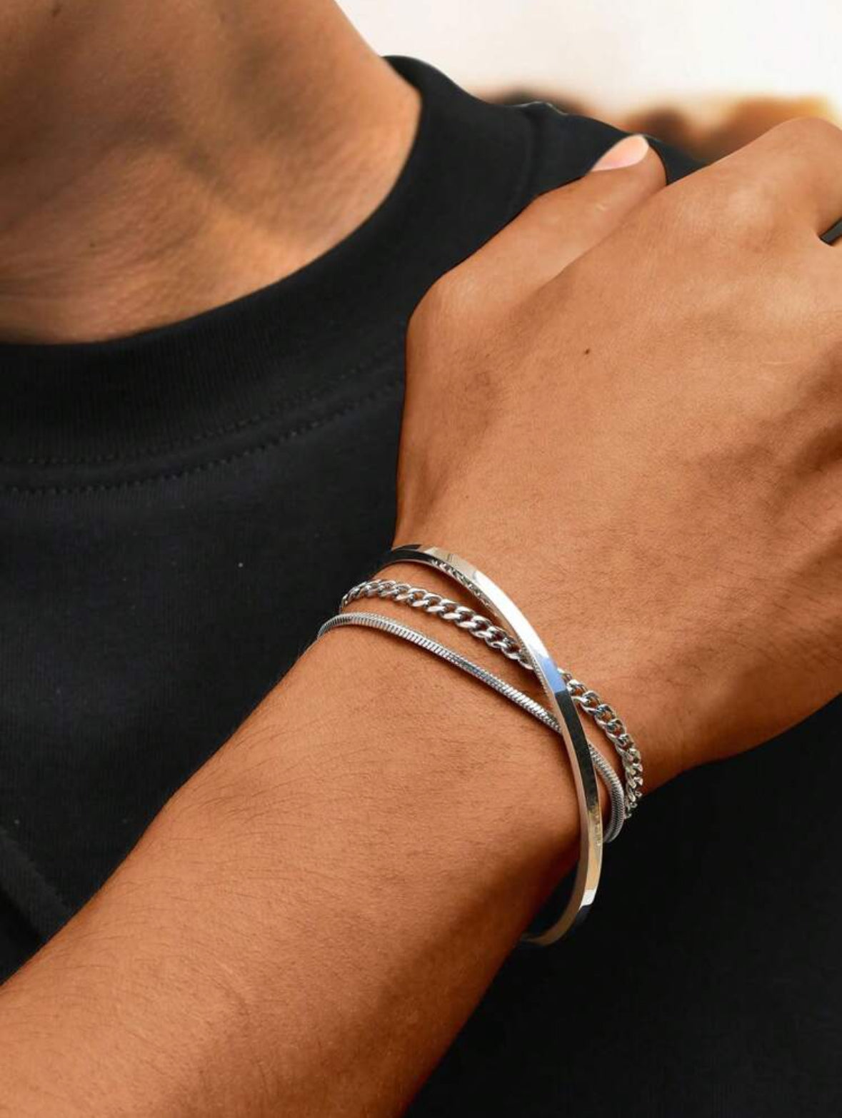 Élégance Dorée – Ensemble de Bracelets Minimalistes