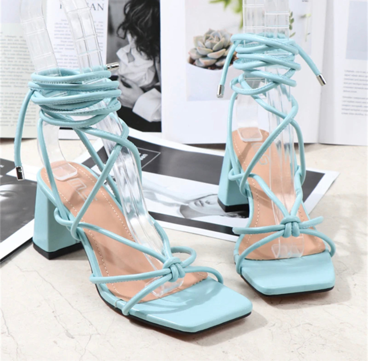 Talons moyennes à cordons