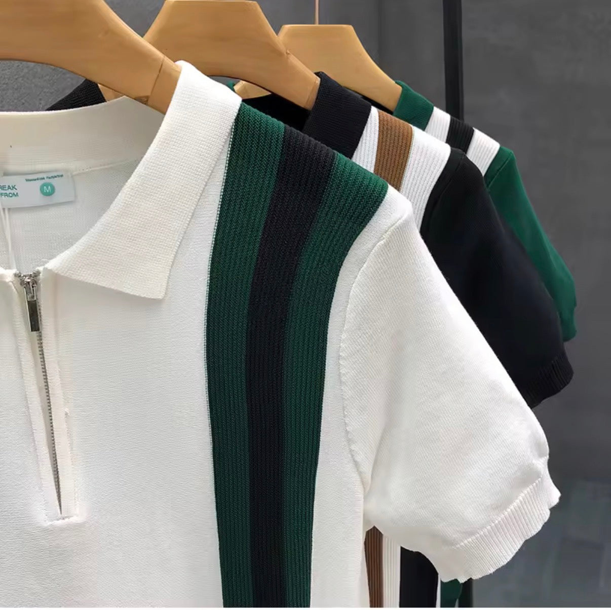 Polo en Maille Texturée à Fermeture Éclair – Style Rétro Chicane