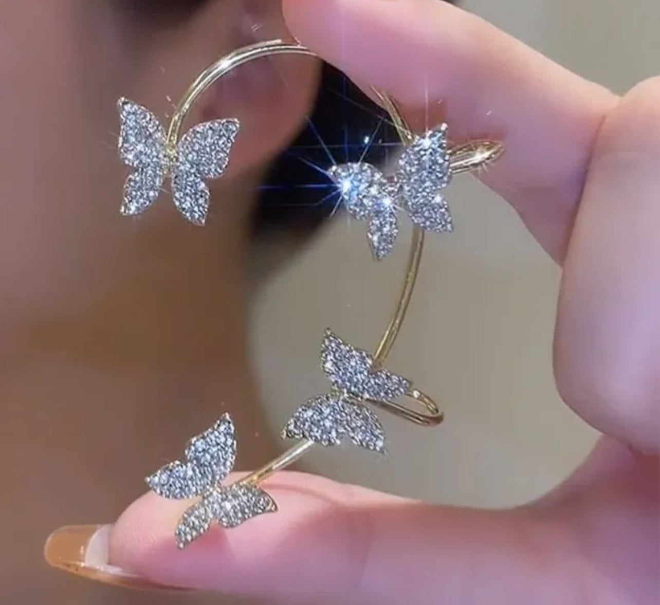 1 pièce boucles d’oreilles papillon