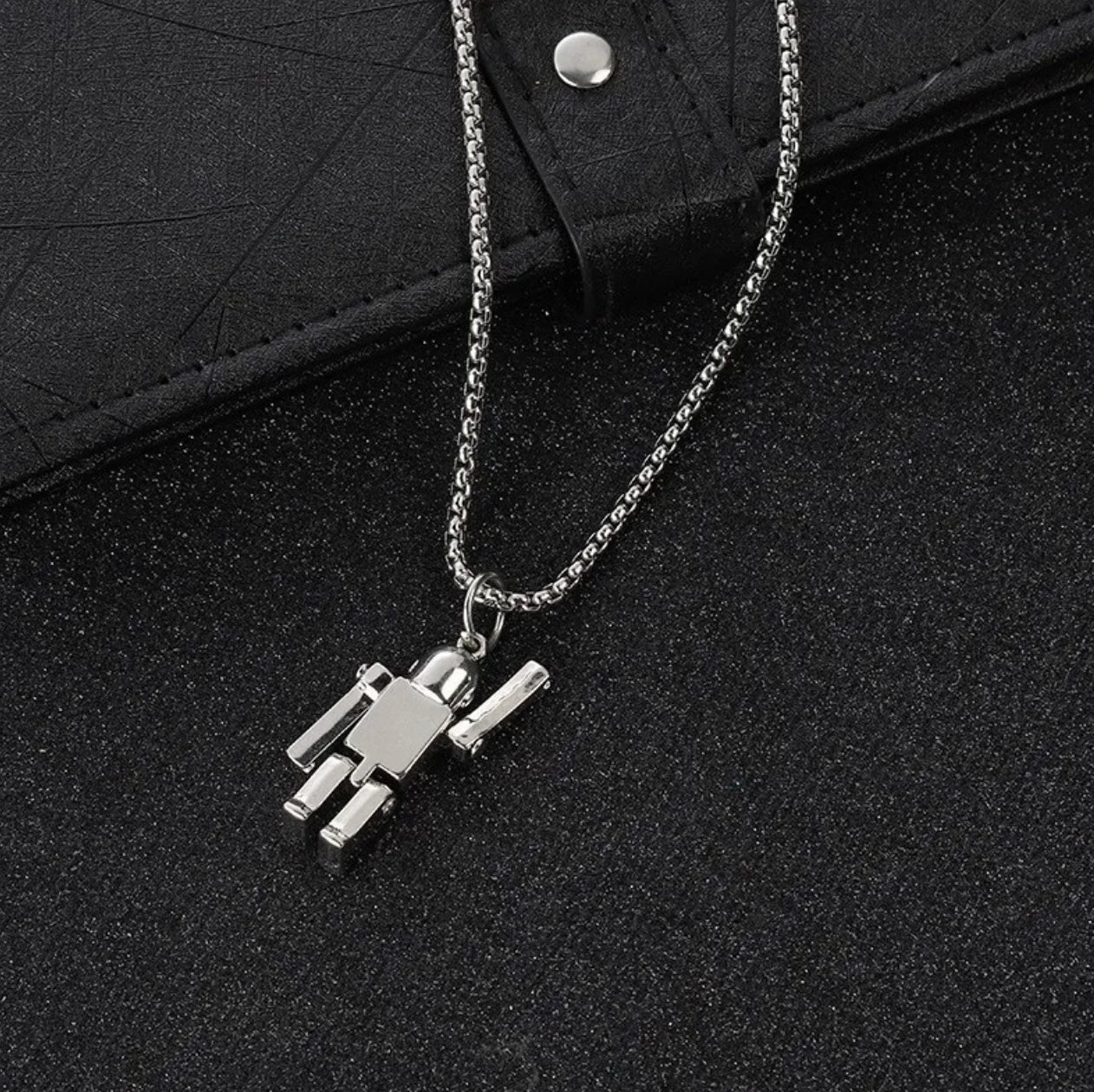 Collier pendantif robot