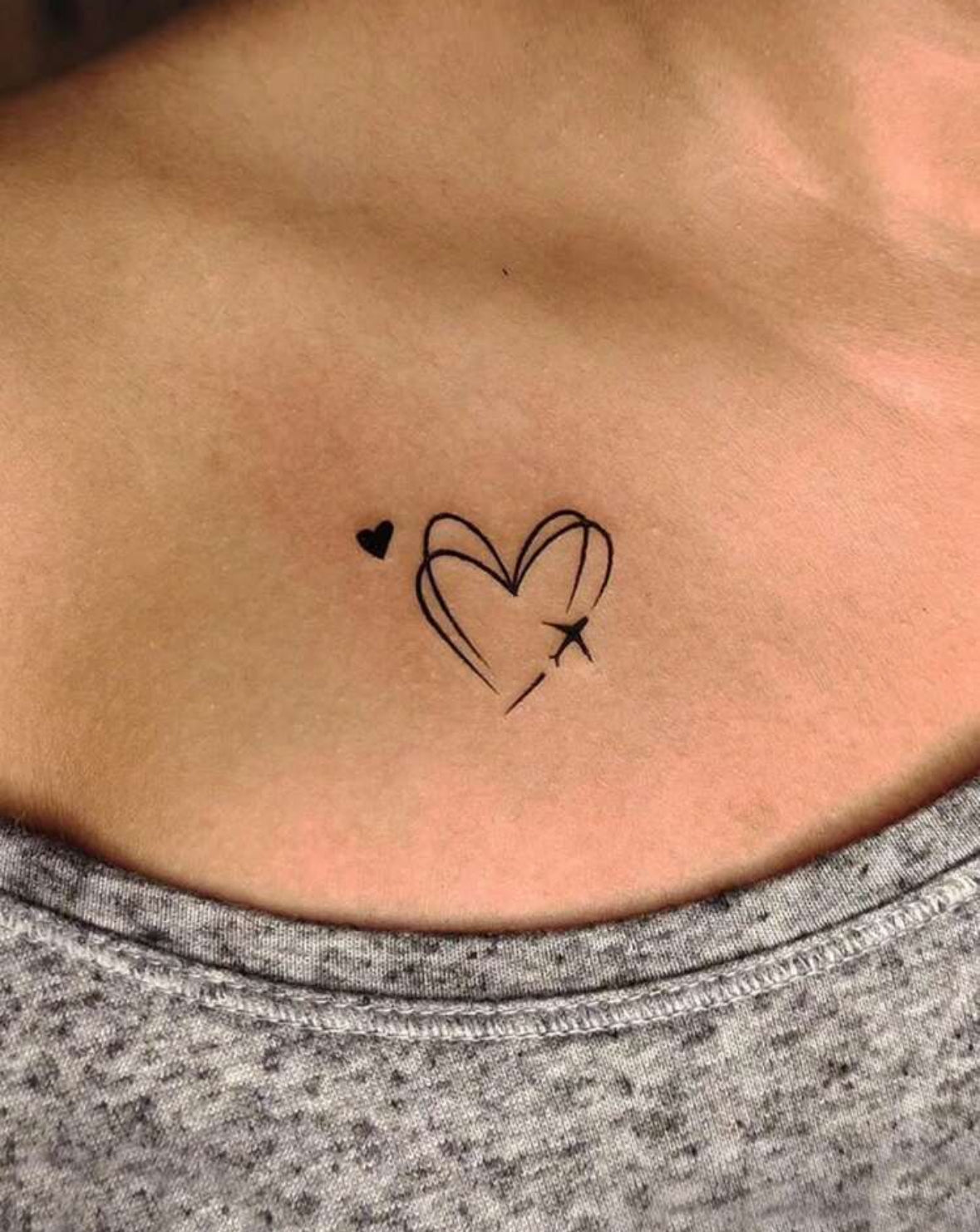 Tatouage Temporaire Minimaliste – Cœur & Avion