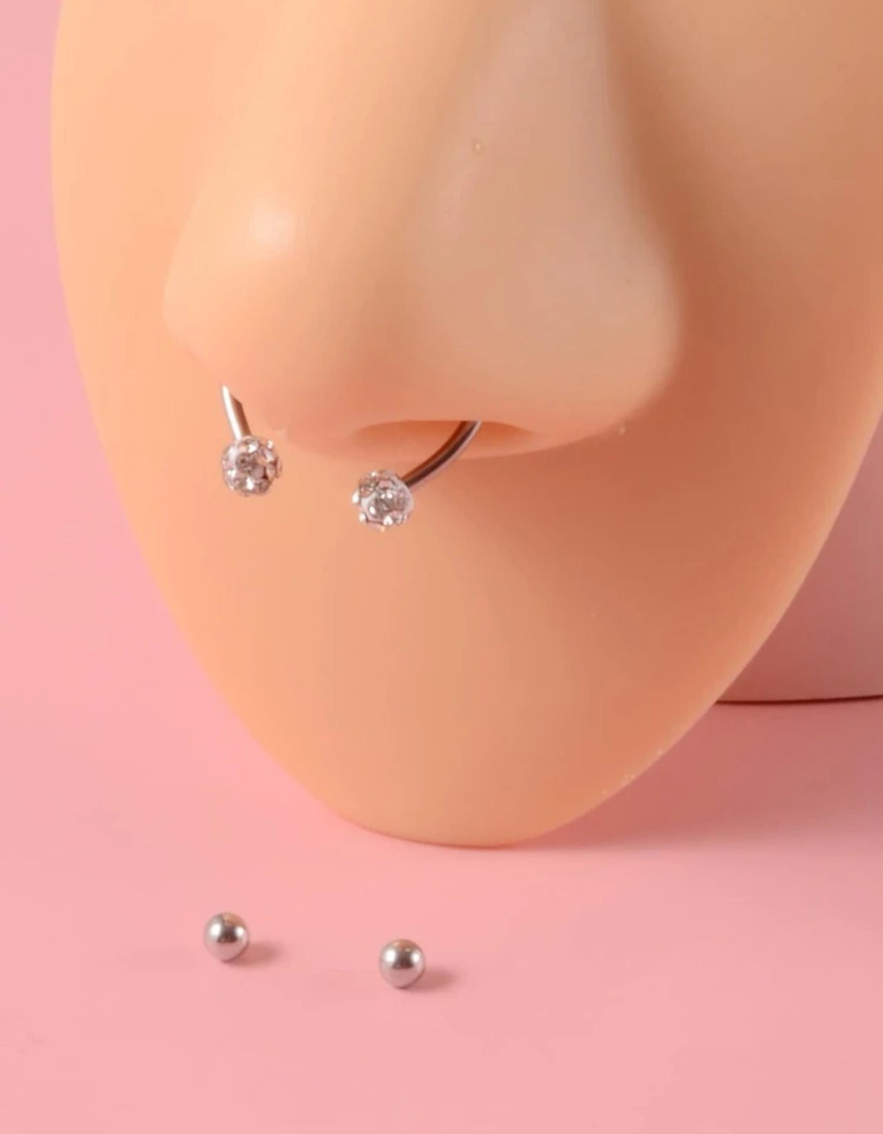 Faux piercing magnétique pour nez