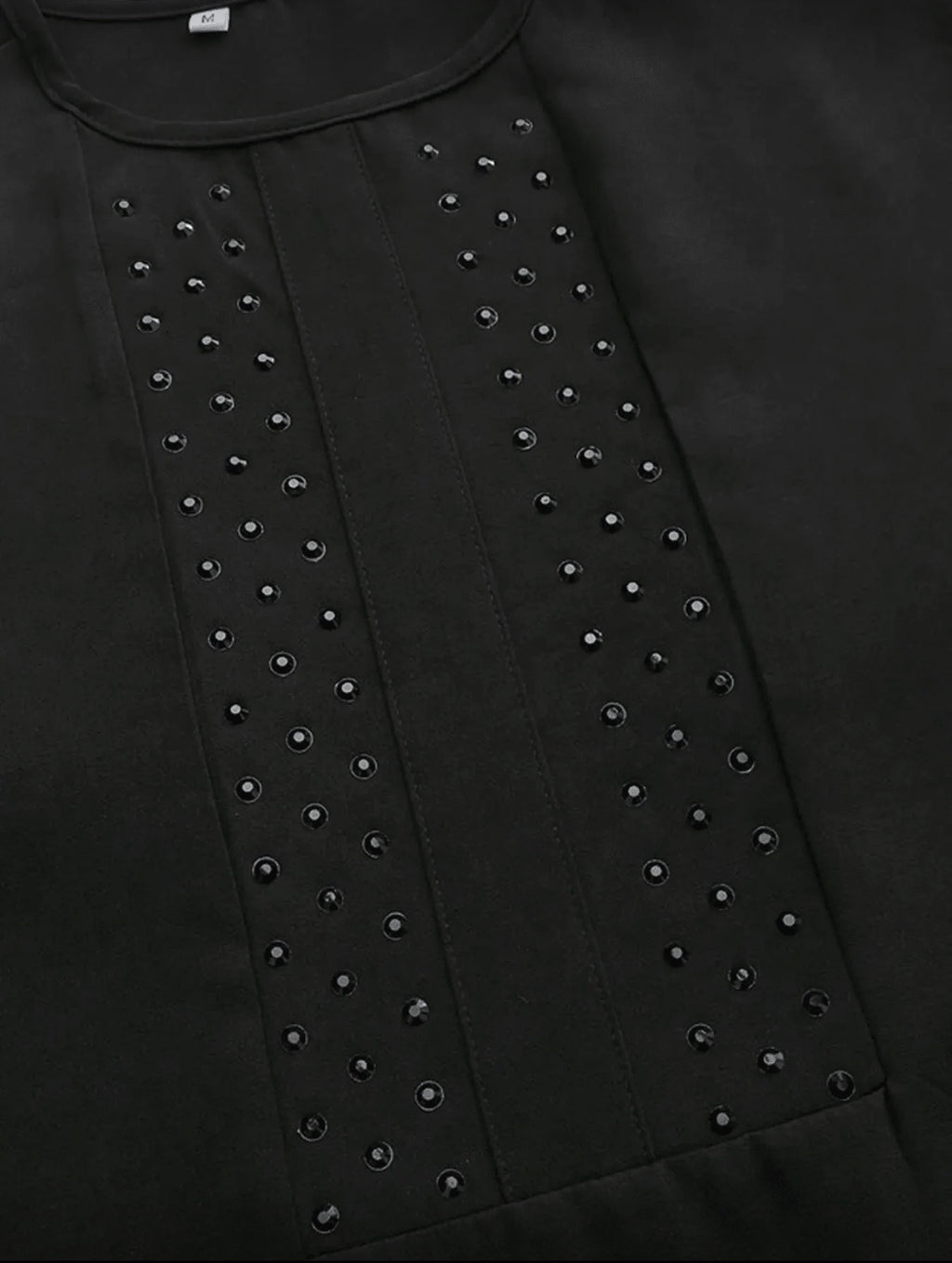 Ensemble Kurta Noir Moderne – Tunique à Détails Perlés et Pantalon Assorti