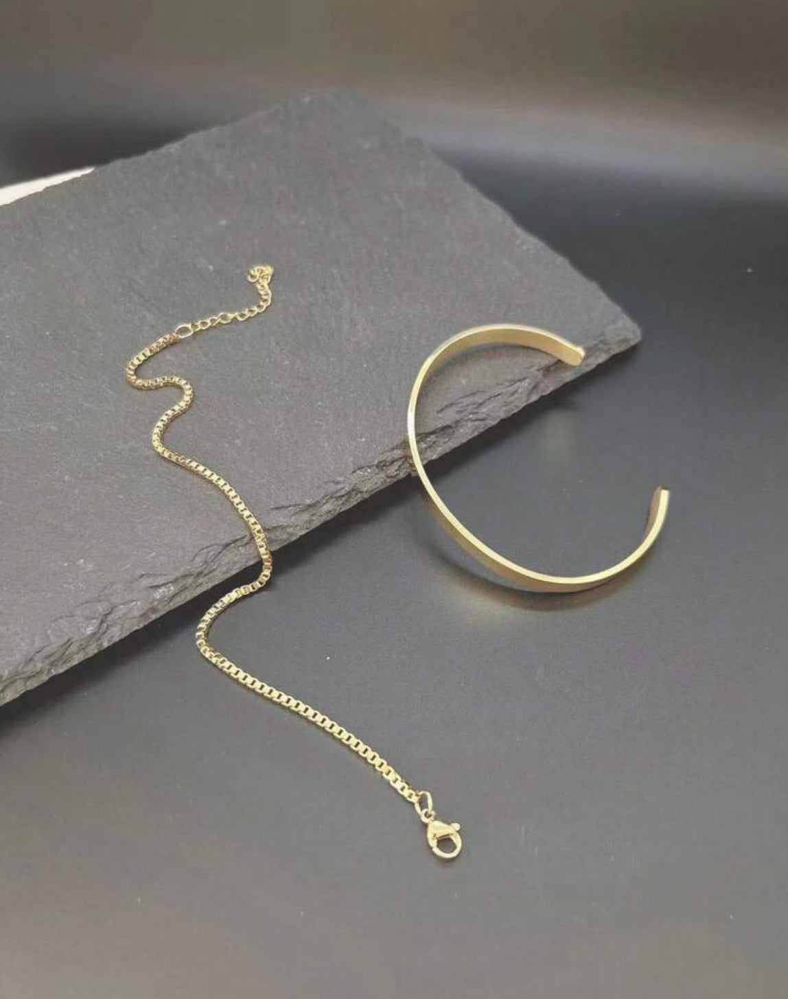 Bracelet et chaîne minimaliste en acier inoxydable doré