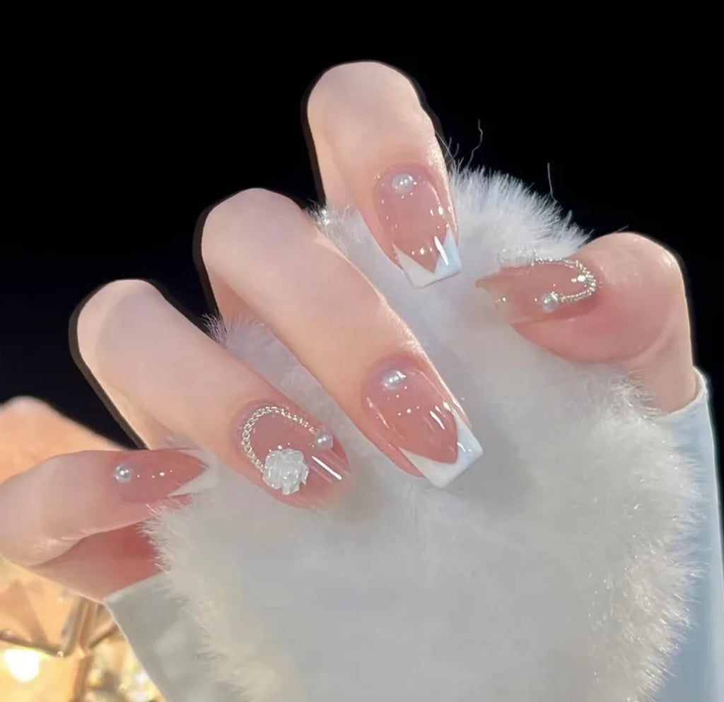 Faux Ongles avec Perles
