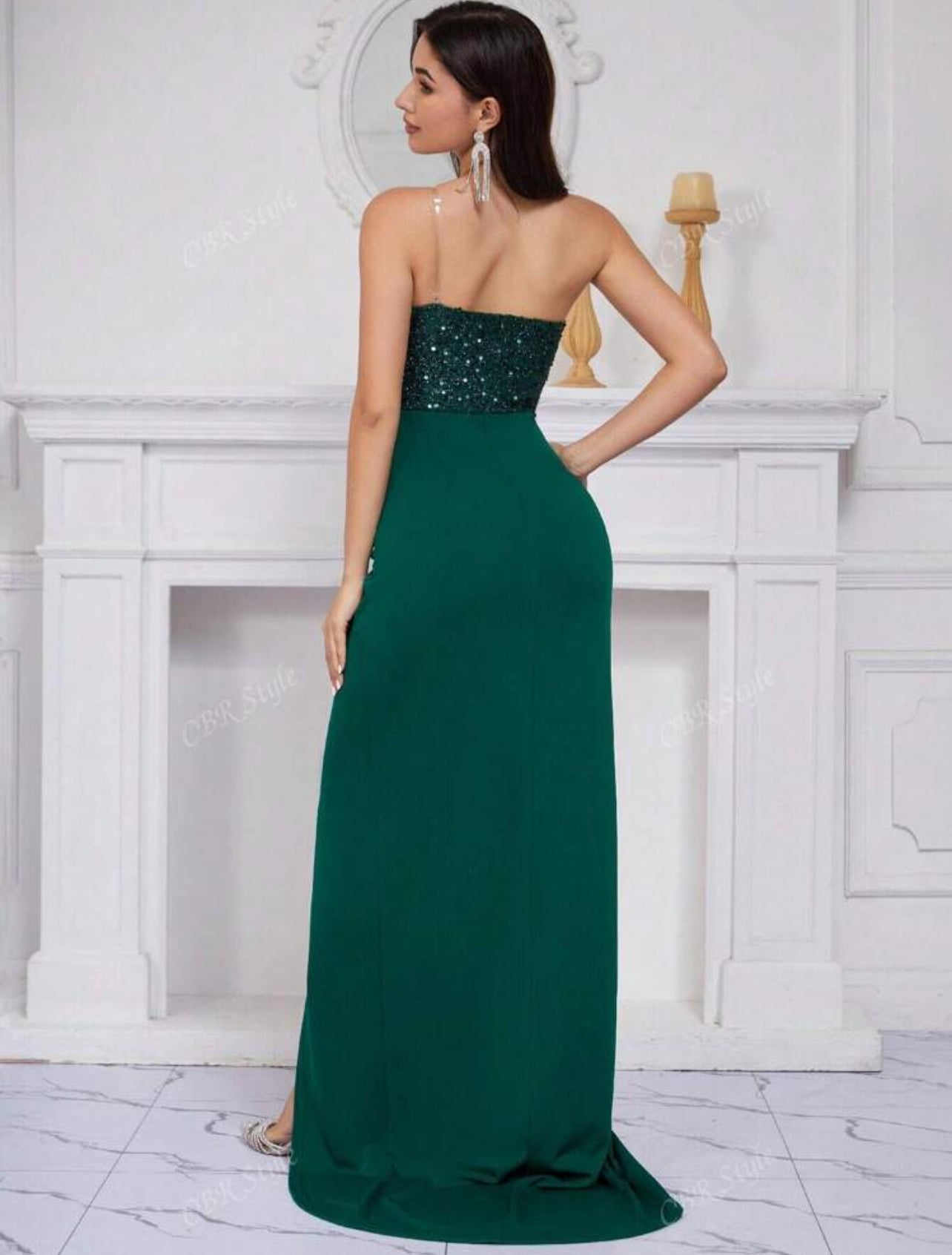 Robe de soirée élégante en satin vert émeraude