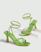 Sandales à Talons Vertes avec Lanières - Originalité et Style