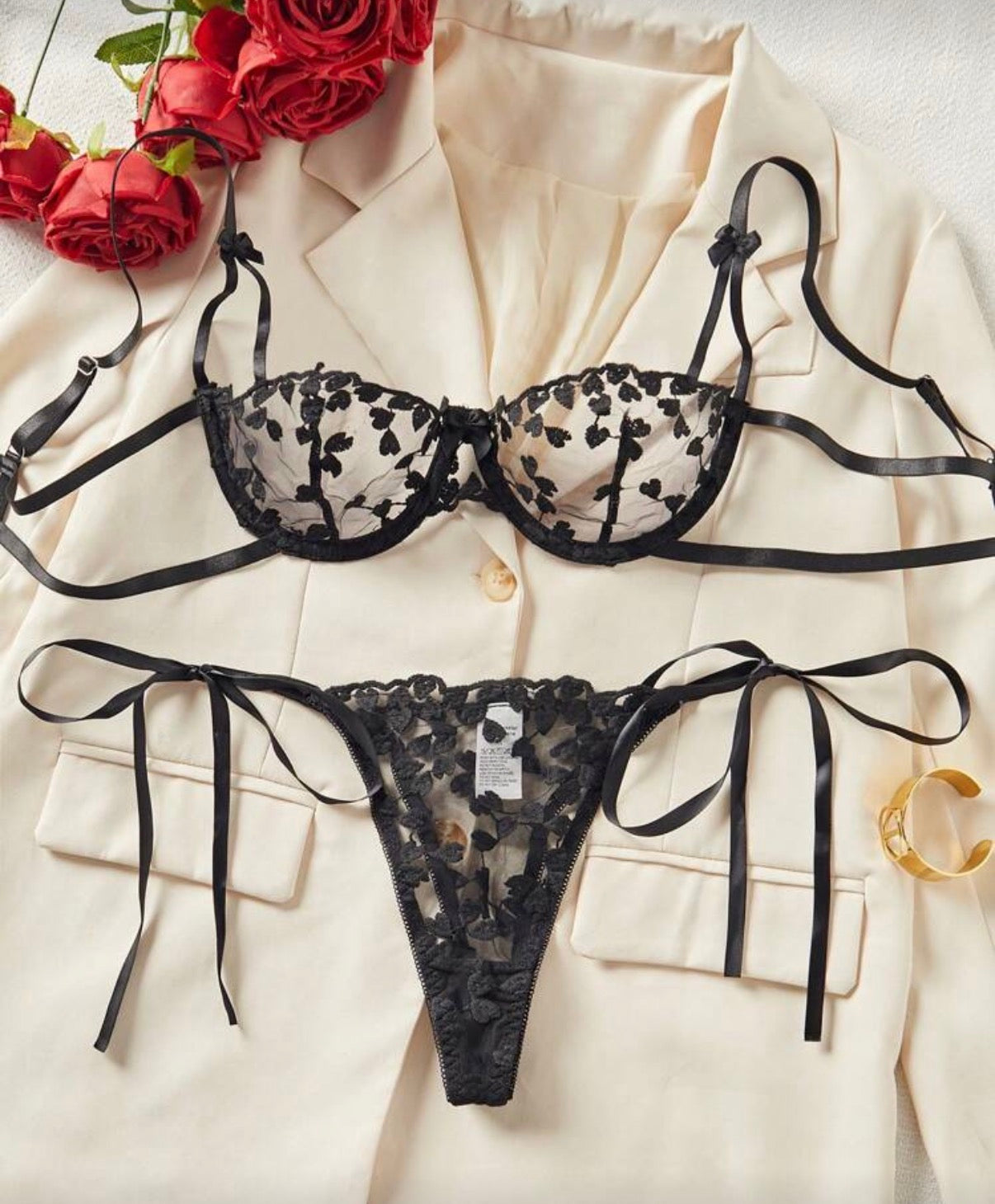 Ensemble Lingerie "Cœurs Enlacés"