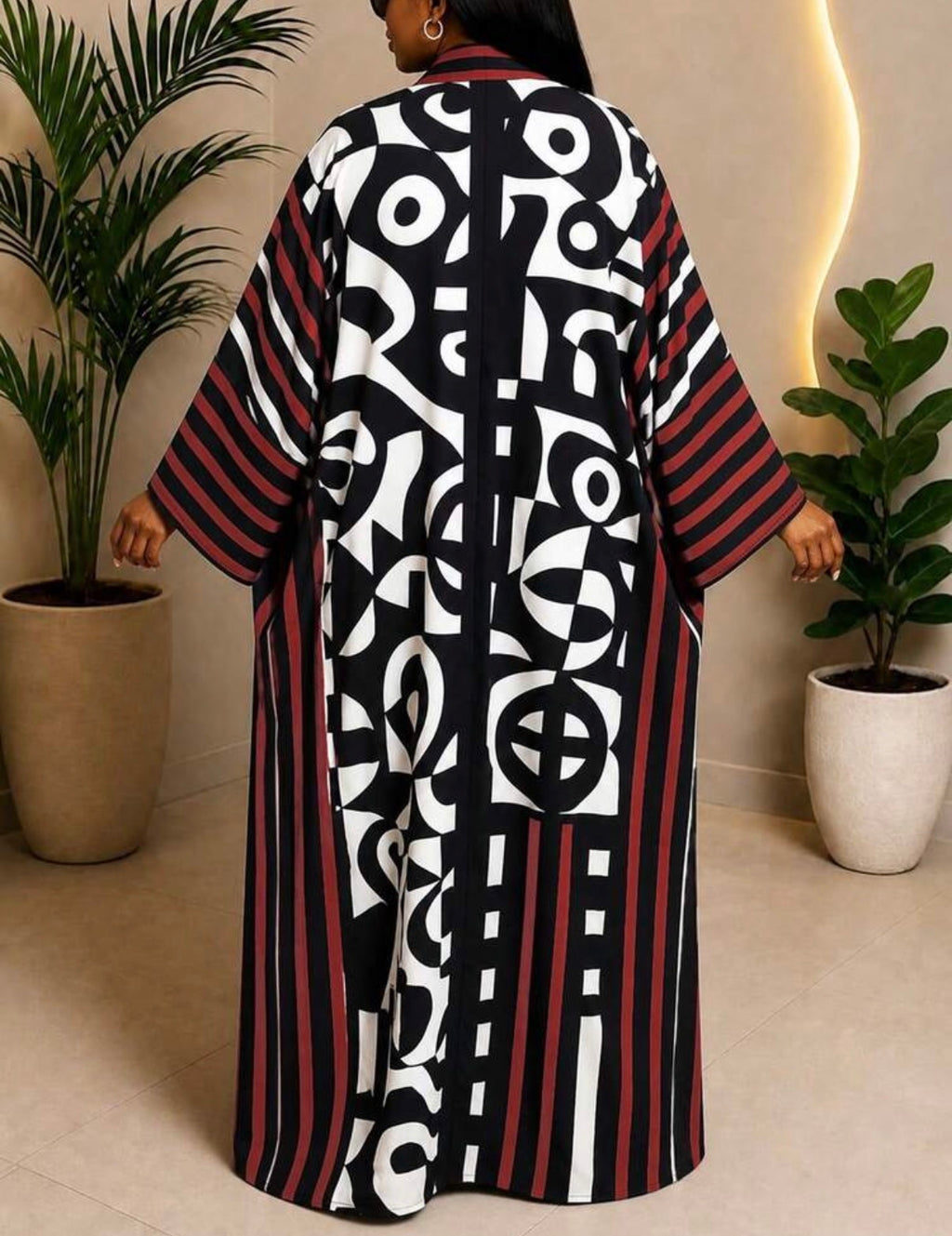 Kimono Long Imprimé Graphique Black & Burgundy – Kimono Flow Elegant