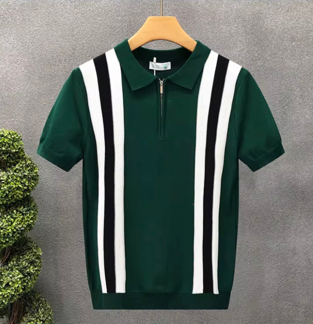 Polo en Maille Texturée à Fermeture Éclair – Style Rétro Chicane