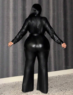 Combinaison à décolleté en V profond