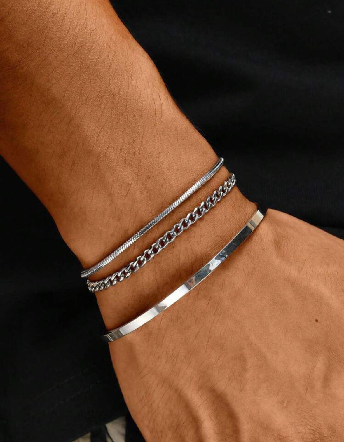 Élégance Dorée – Ensemble de Bracelets Minimalistes