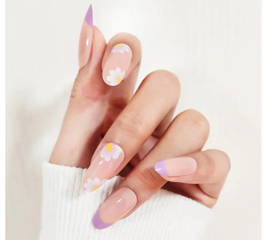 Faux Ongles – Manucure Prête à Poser