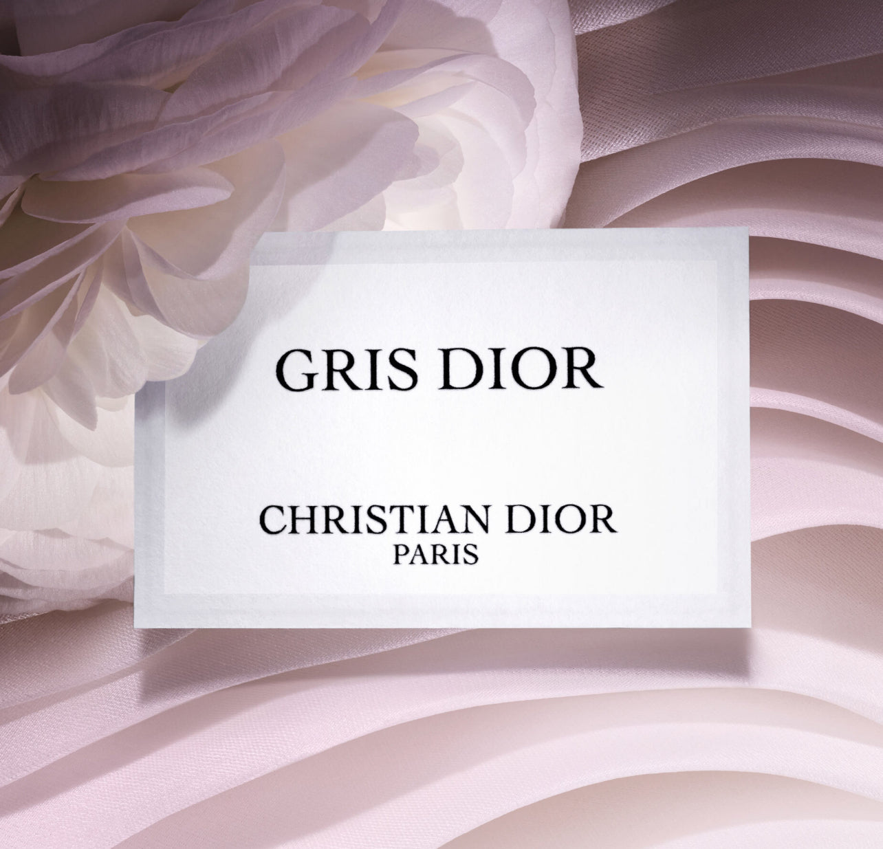 GRIS DIOR
Eau de parfum mixte - notes chyprées