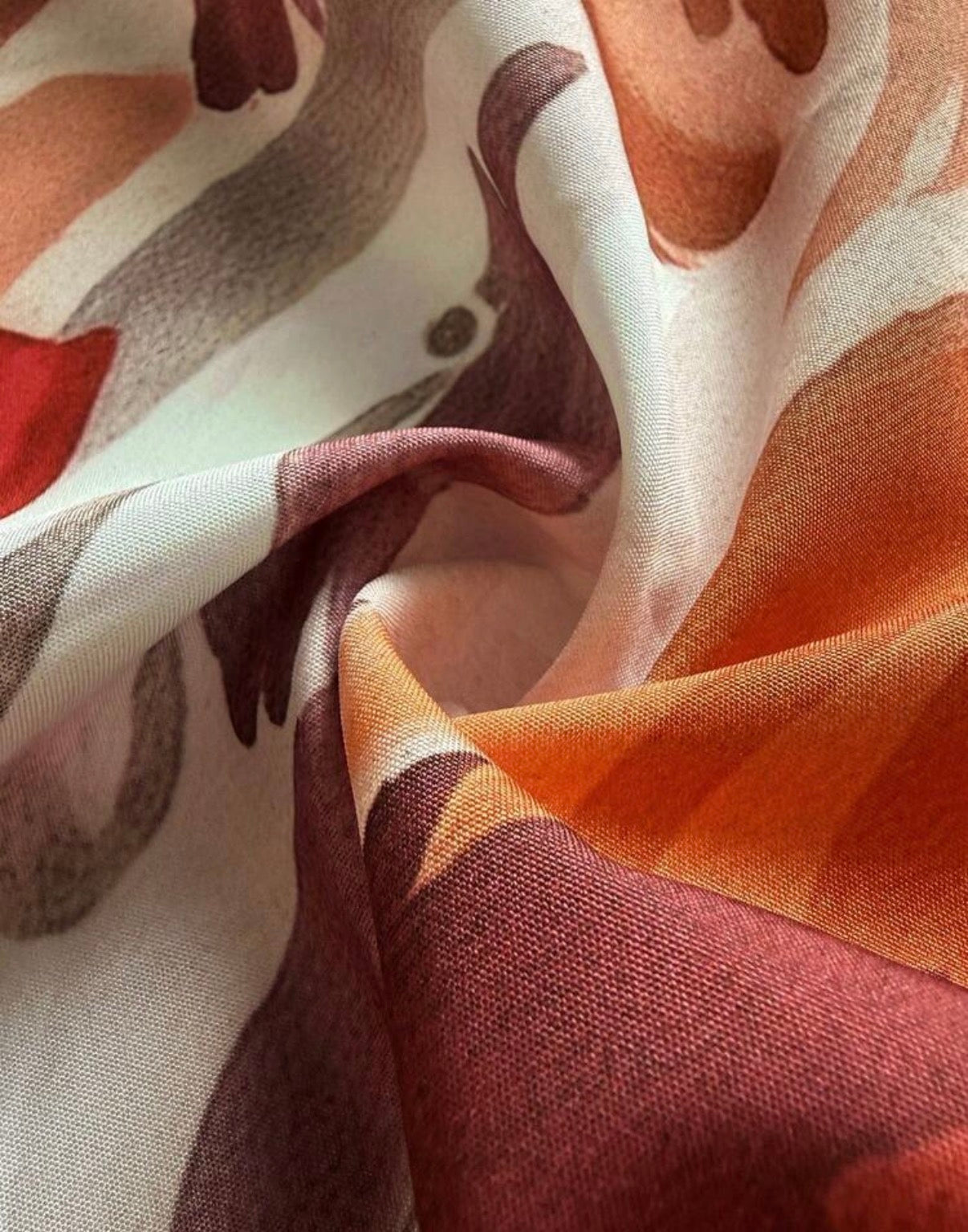 Robe Maxi "Aurore Florale" – Imprimé Abstrait & Coupe Évasée