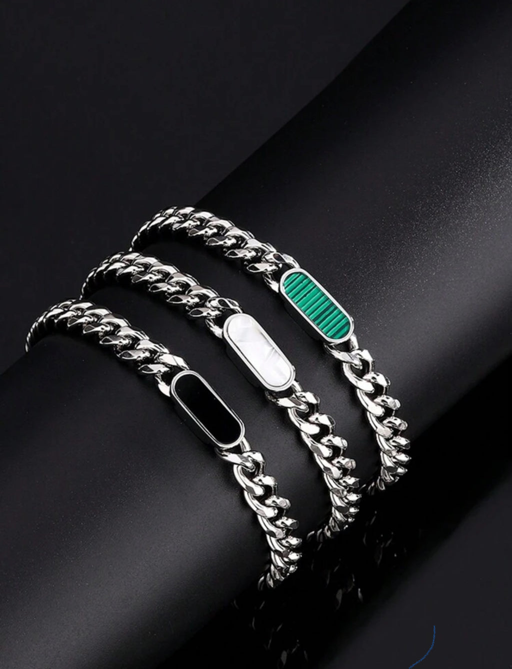 Cuban-Link & Natural Stone Bracelet – Elegance & Character