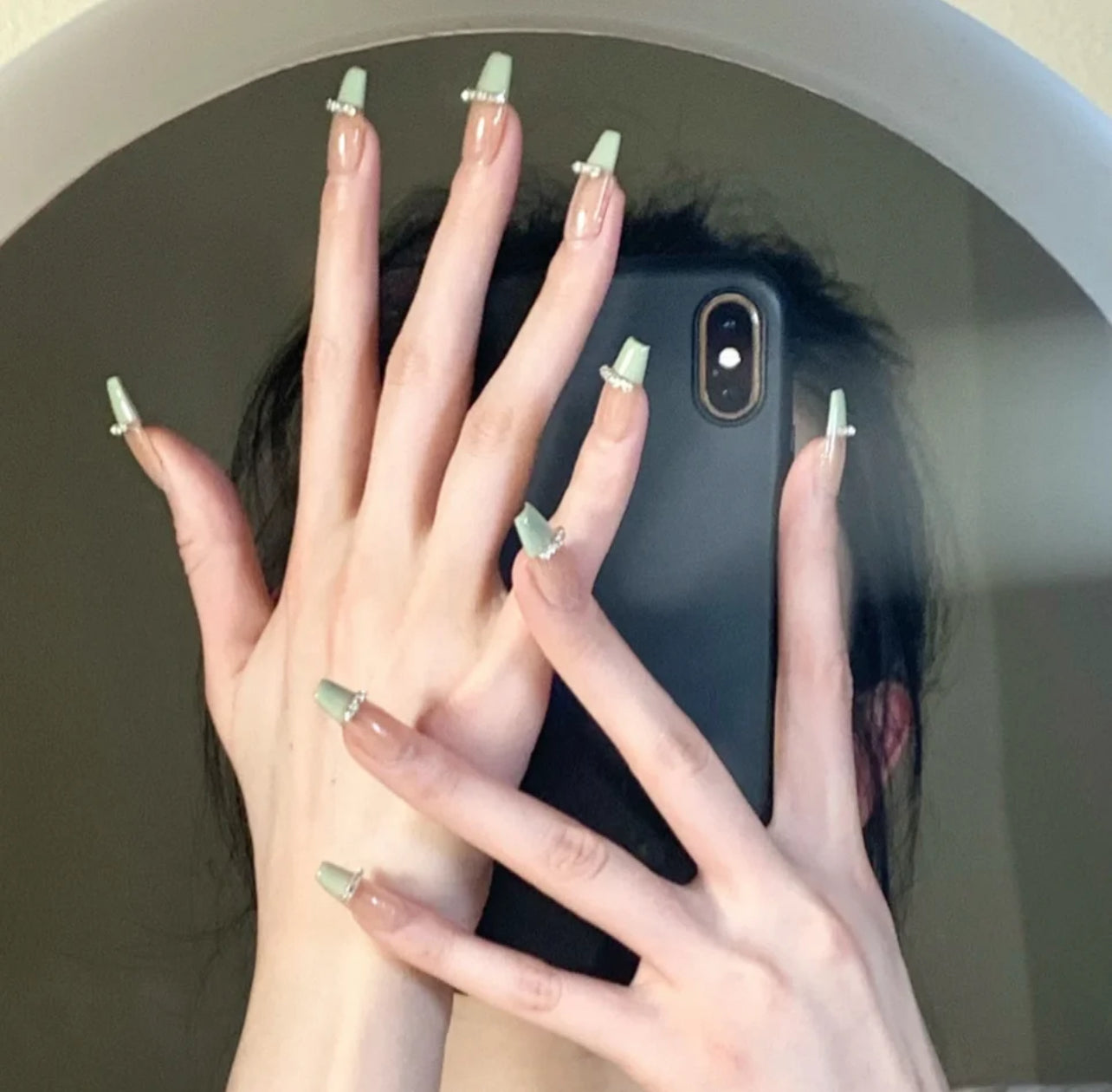 Faux-ongles motif chaîne faux diamants