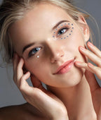 3D-Make-up mit Kunstperlen (Party)