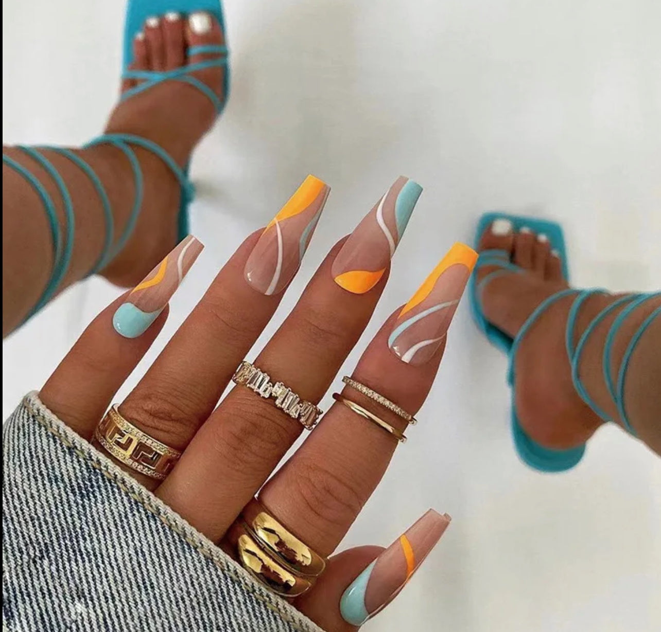 Faux-Ongles Tendance - Designs Uniques à l’Unité