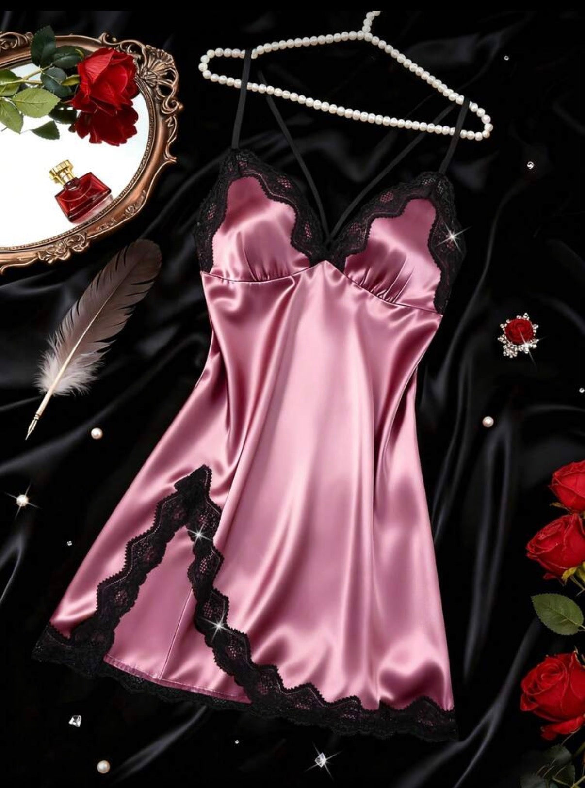 Nuisette de Nuit en Satin Soyeux avec Dentelle Florale