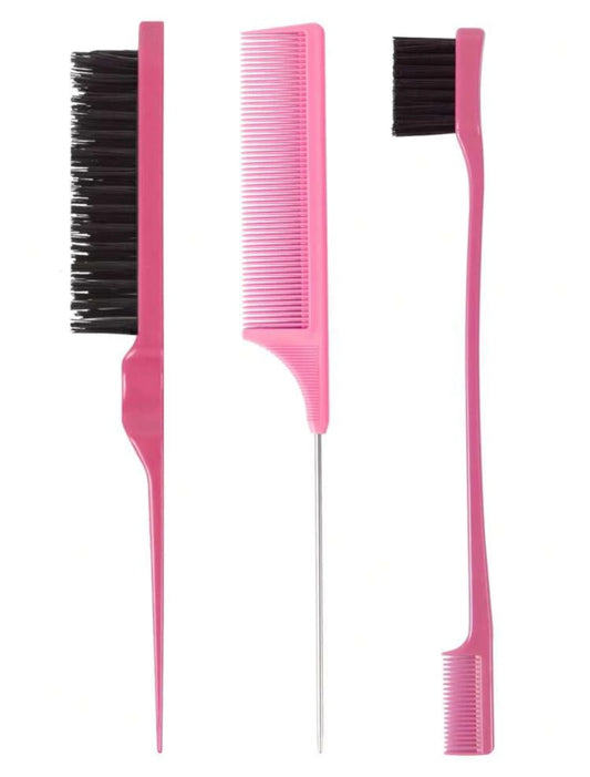 Ensemble de 3 peignes de coiffure comprenant une brosse à bords, un peigne à queue de rat et une brosse à taquiner pour vous aider à coiffer facilement une variété de coiffures différentes. Contrôle des bords pour satisfaire vos besoins capillaires.