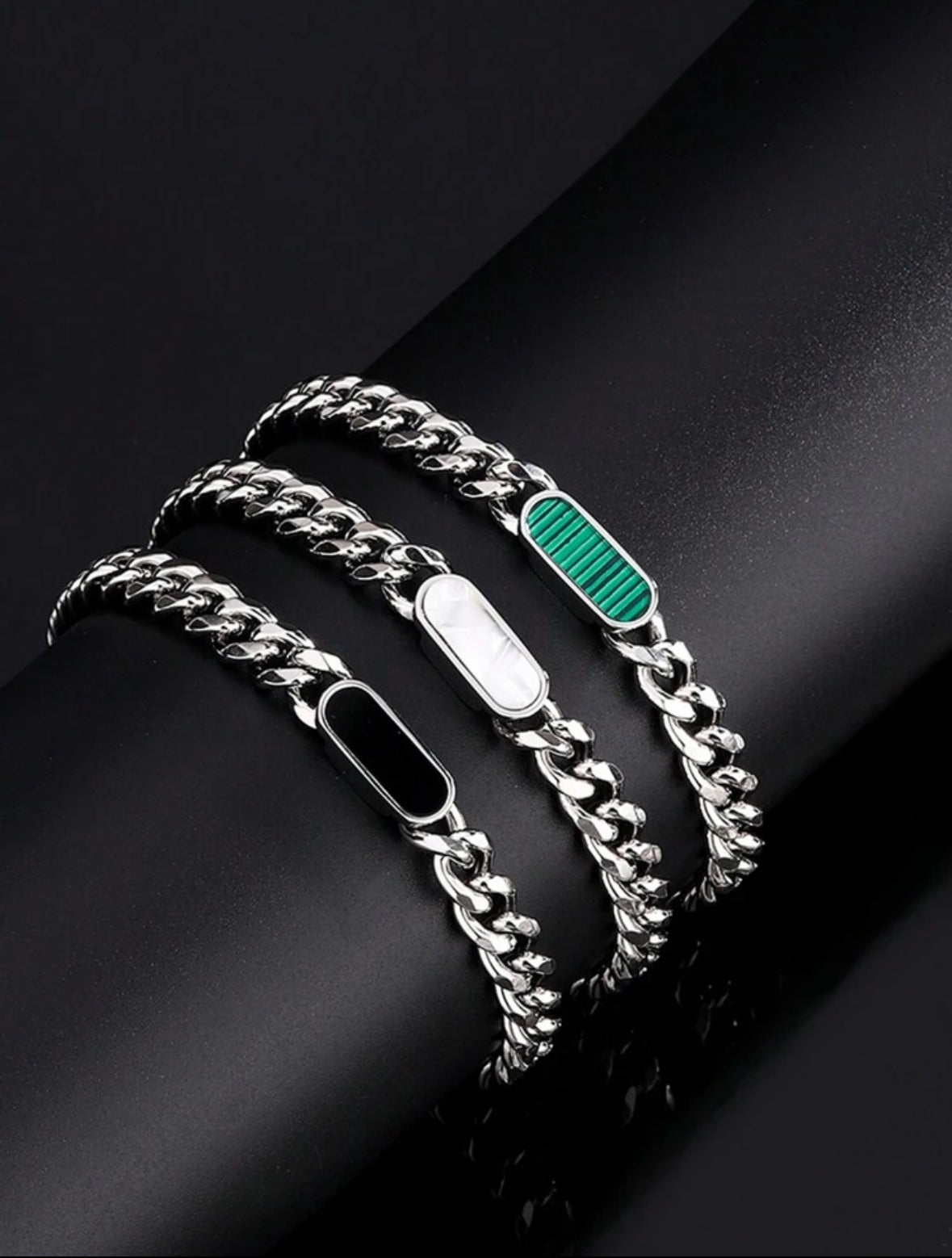 Bracelet Maille Cubaine & Pierre Naturelle – Élégance et Caractère