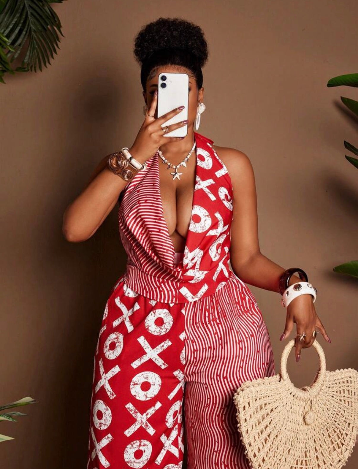 Ensemble "XOXO" Rouge Passion – Coupe Halter & Imprimé Graphique