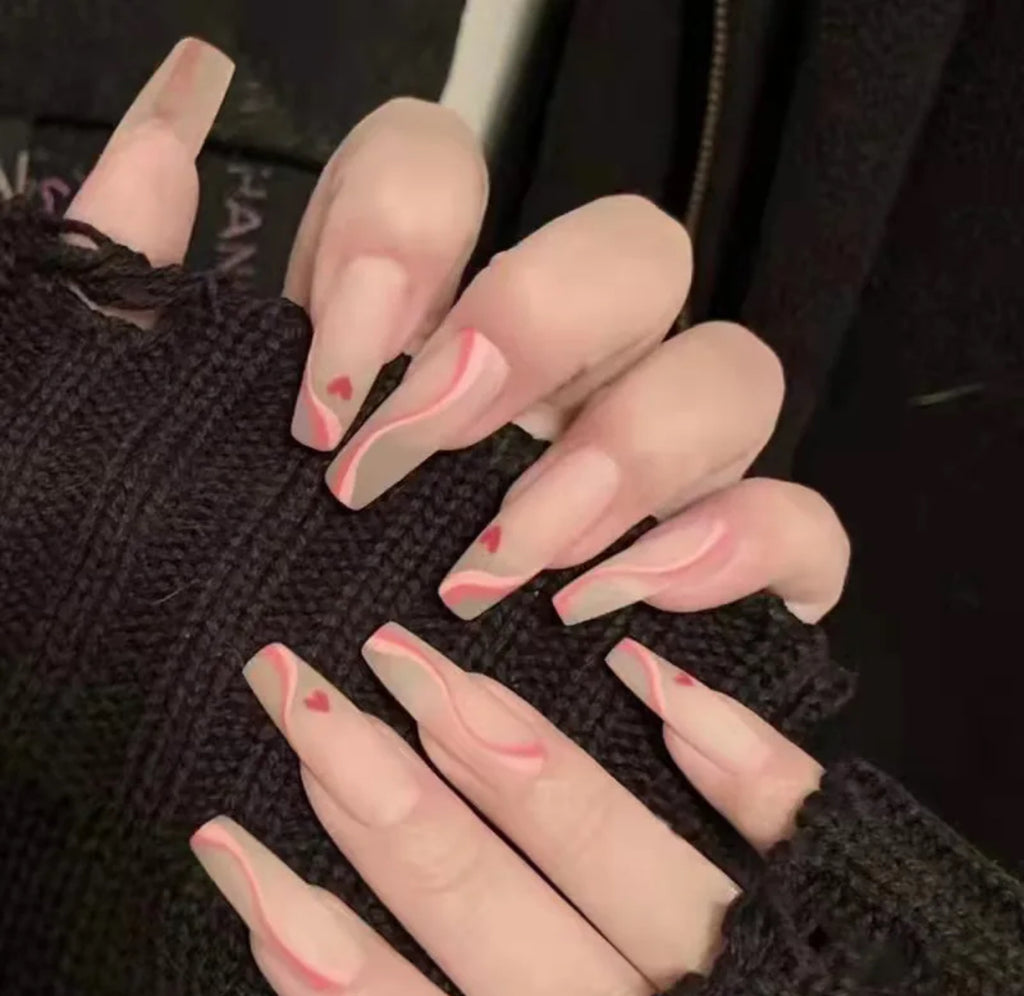 Faux Ongles Prêts à Poser – Pose Rapide