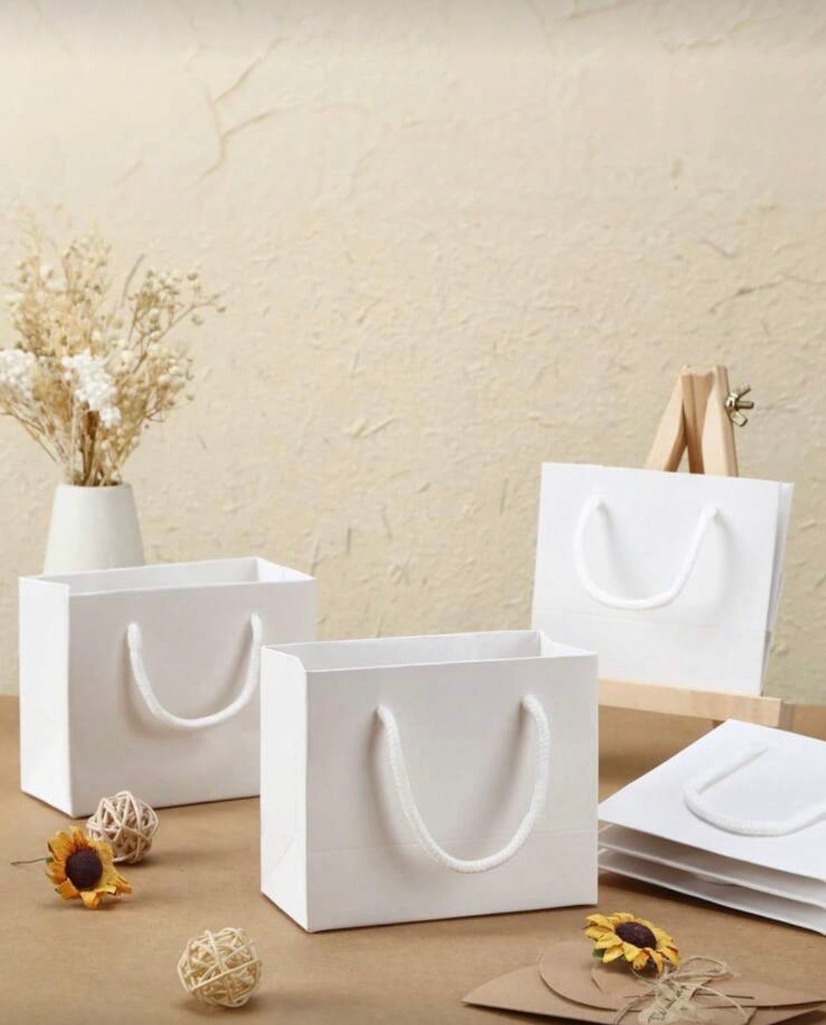 Lot de Mini Sacs Cadeaux Premium – Design Minimaliste & Personnalisable