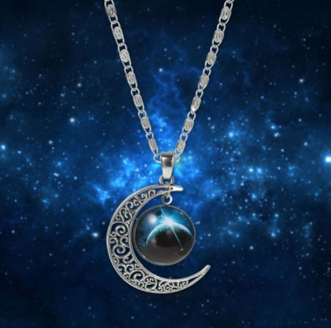Nouvelle Tendance Pendentif Collier Galaxie Espace Univers Nébuleuse Multicolore Croissant Lune Cabochon en Verre Chaîne Escargot Argent
