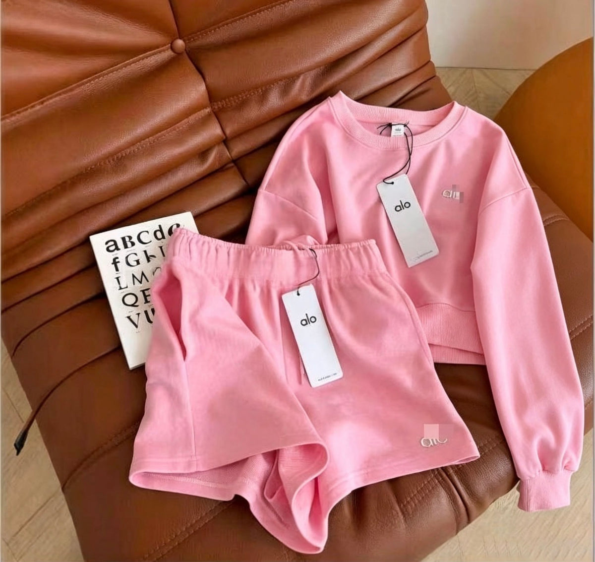 Ensemble Loungewear Alo Accolade – Sweat Court et Short Molleton