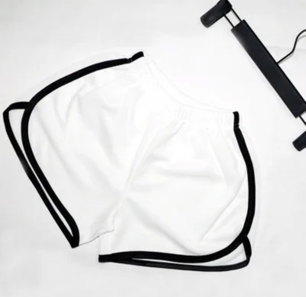 Short Confort Quotidien – Léger, Souple & Stylé