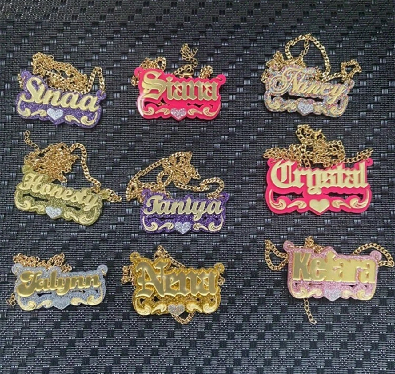 Collier personnalisé avec nom en acrylique, plaque signalétique colorée personnalisée, chaîne avec nom